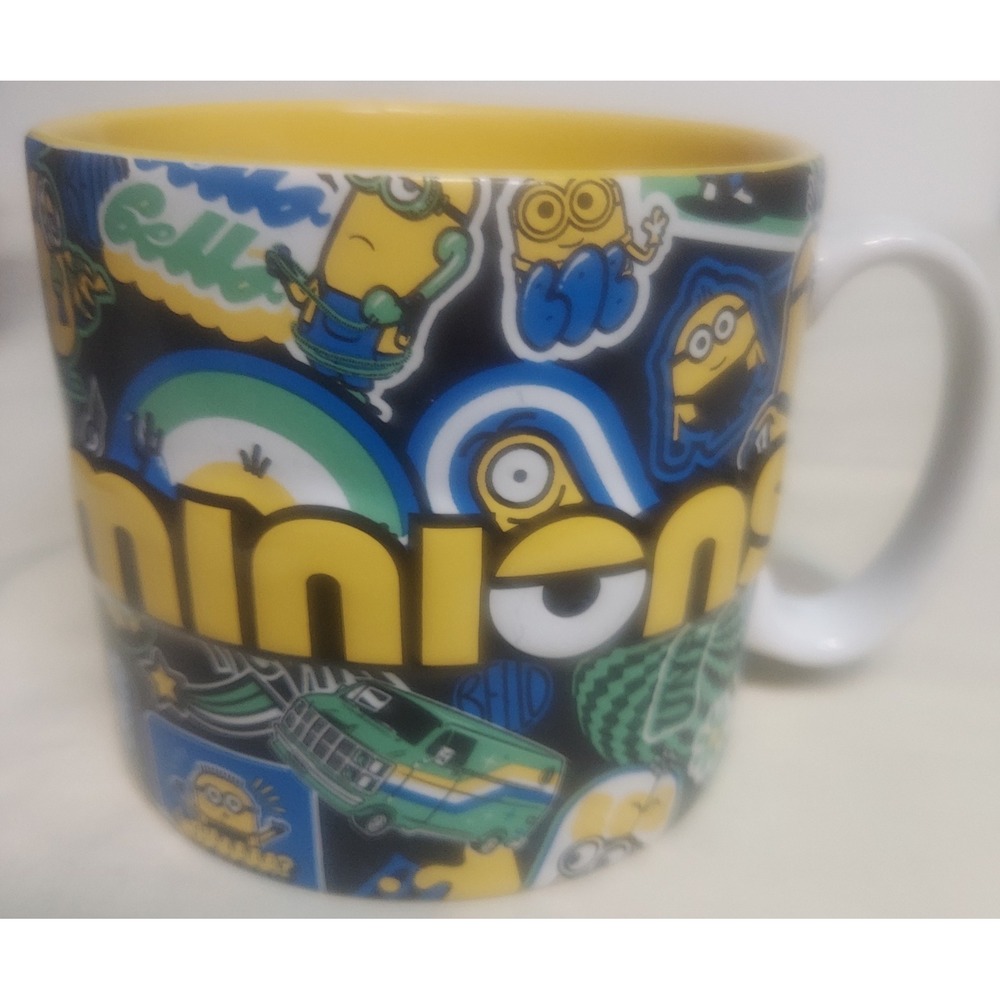 Despicable Me Minions Coffee Mug‎ Yellow Interior Universal Studios
